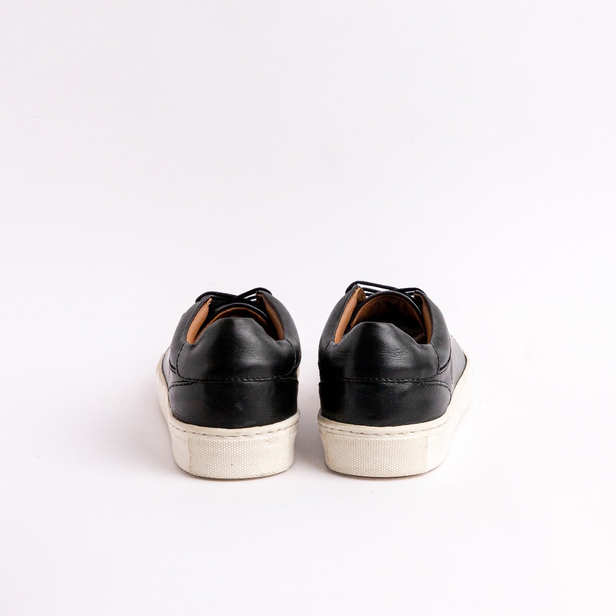 Men Leather Casual  shoes ǀ stock 7026